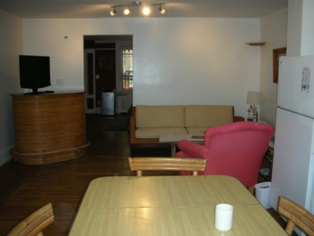 bar